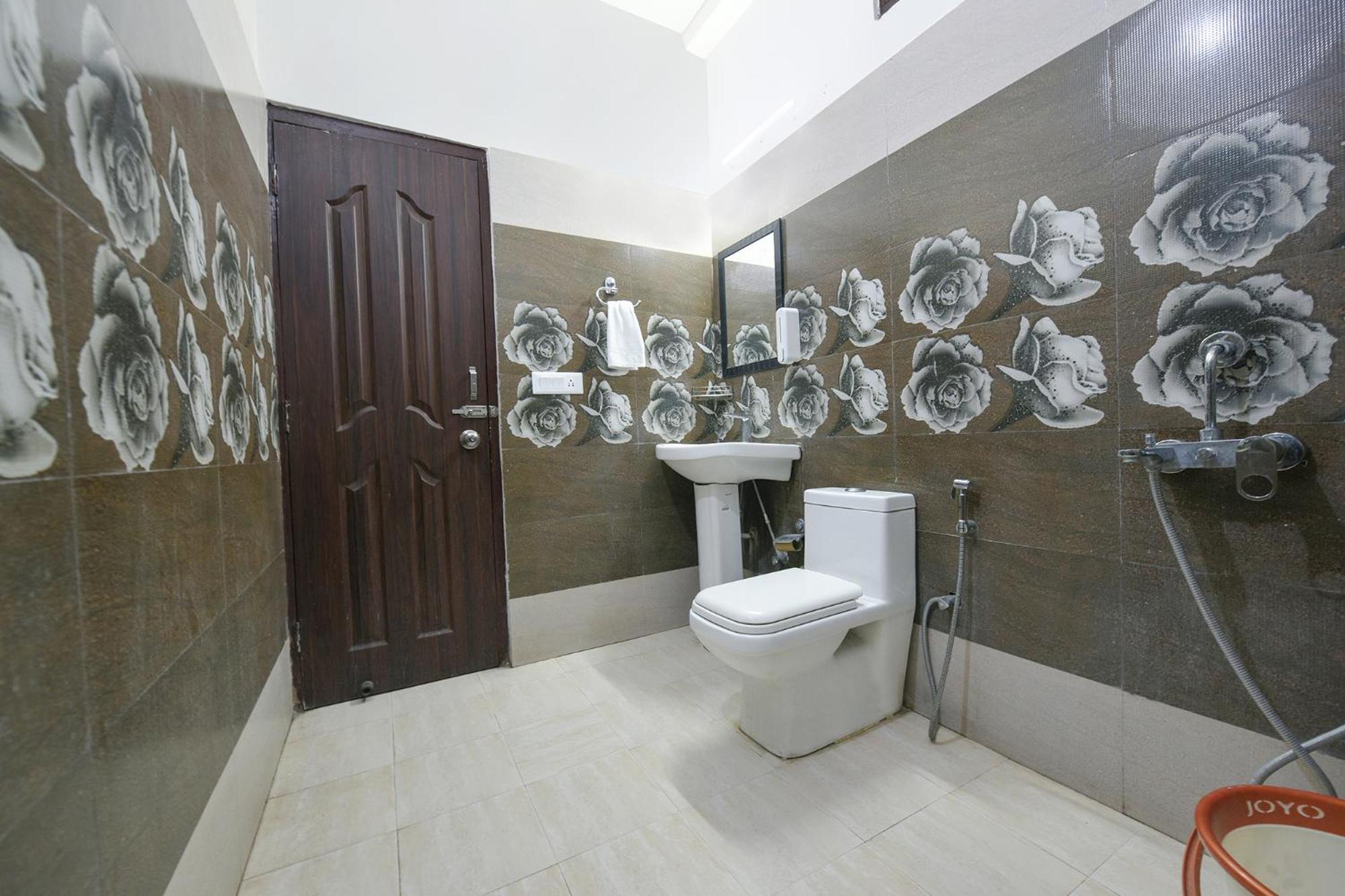 Fabhotel Kempty Lake Resort Mussoorie Eksteriør billede