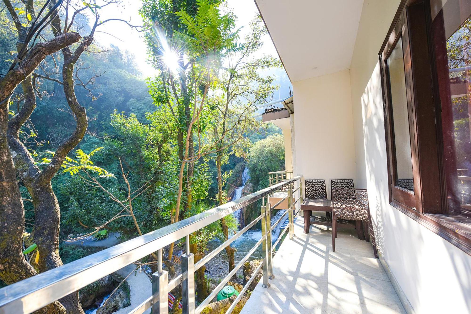 Fabhotel Kempty Lake Resort Mussoorie Eksteriør billede