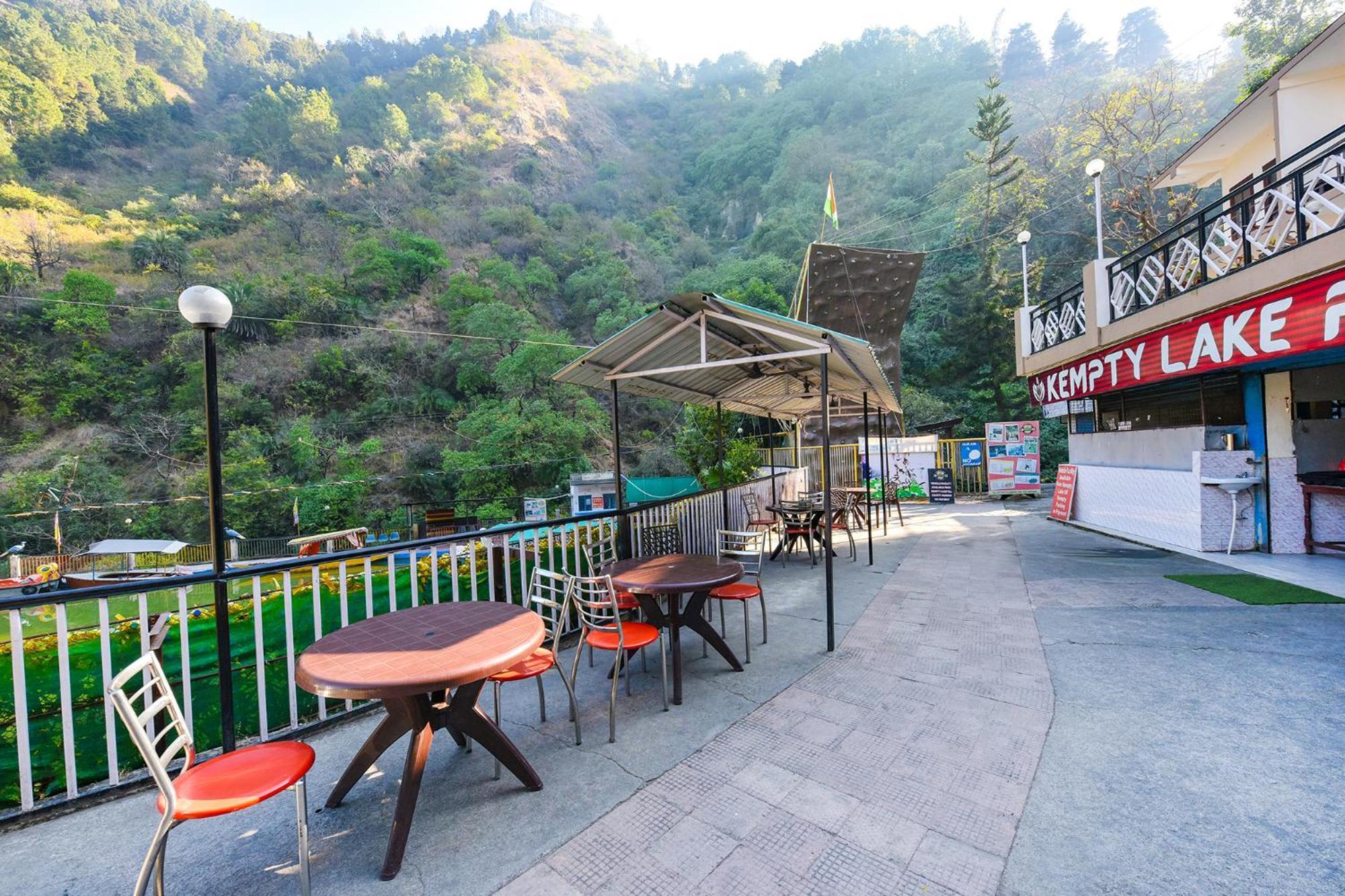 Fabhotel Kempty Lake Resort Mussoorie Eksteriør billede