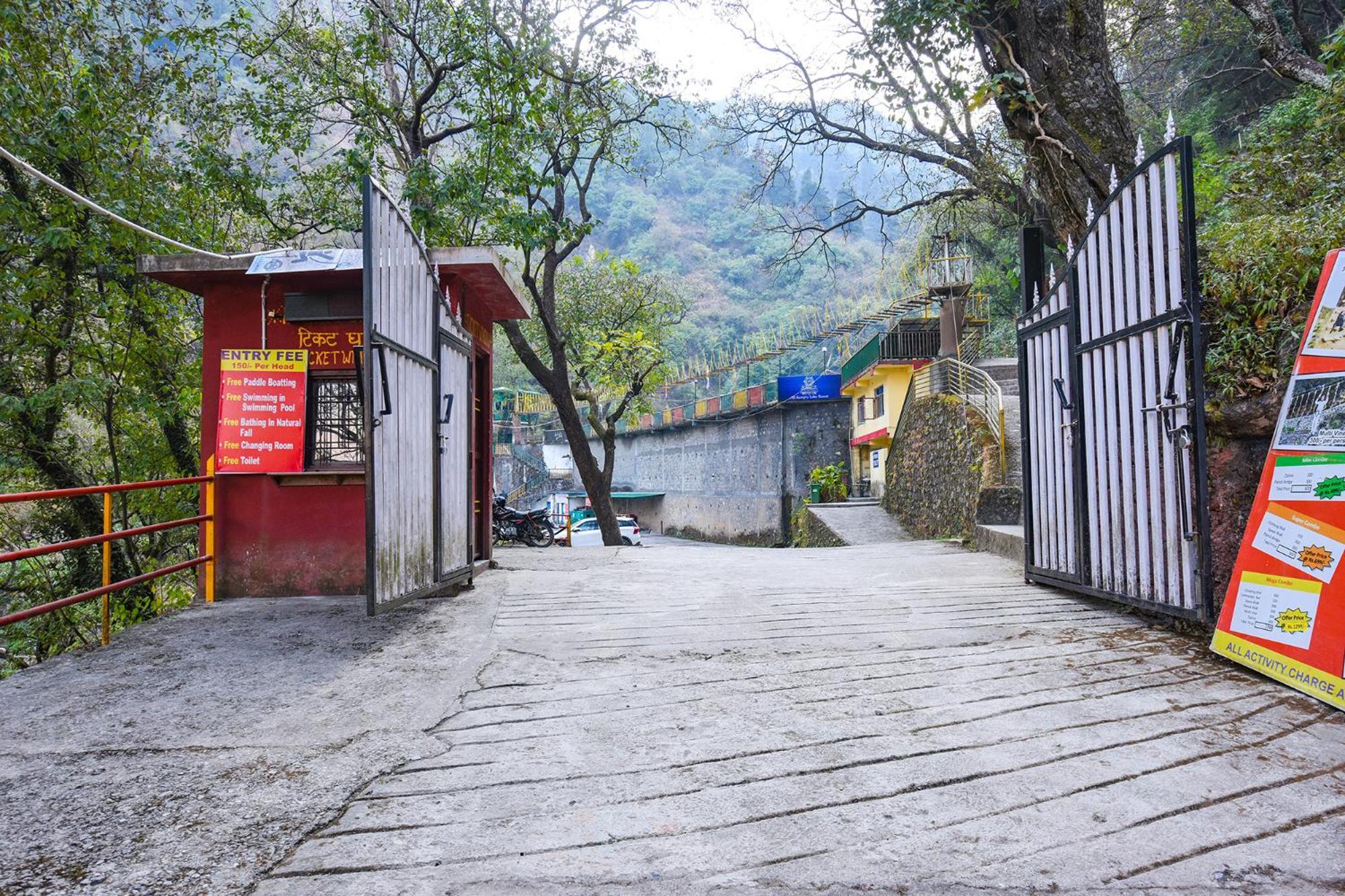 Fabhotel Kempty Lake Resort Mussoorie Eksteriør billede