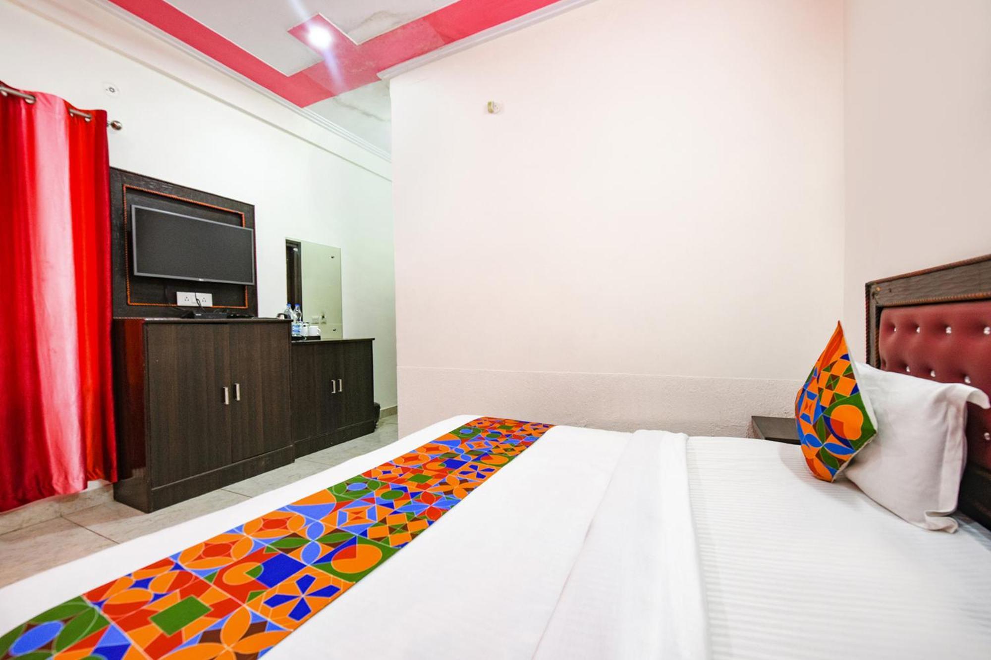 Fabhotel Kempty Lake Resort Mussoorie Eksteriør billede